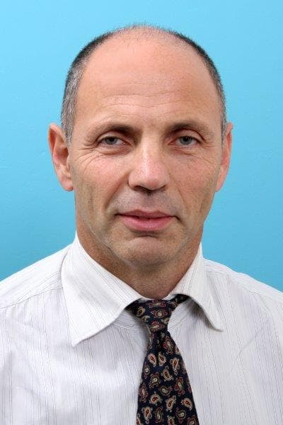Portrait of Dr. Shachar Eduardo, scientific advisory profile for Raphael Pharmaceutical